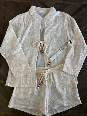 Nicole Miller Women's Tropical Eggnog 2-Piece Set Beaded Shirt Shorts M